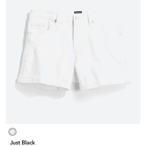 NWOT Just Black White Cuffed shorts 27 (Stitch Fix)